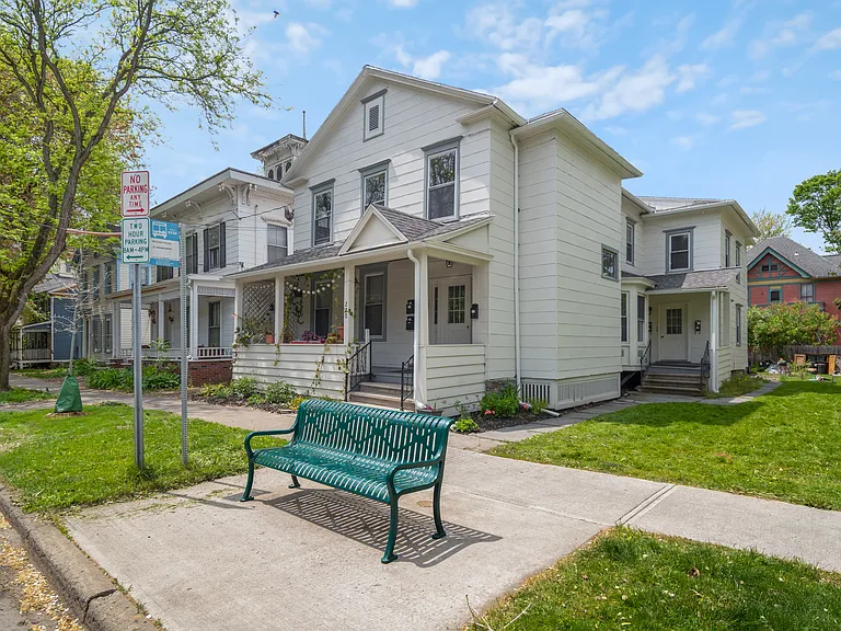 220 S Geneva St #2 — Photo 12