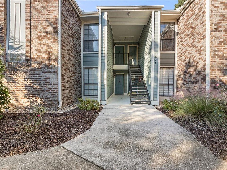 1st image of 1849 Montclair Dr Unit C