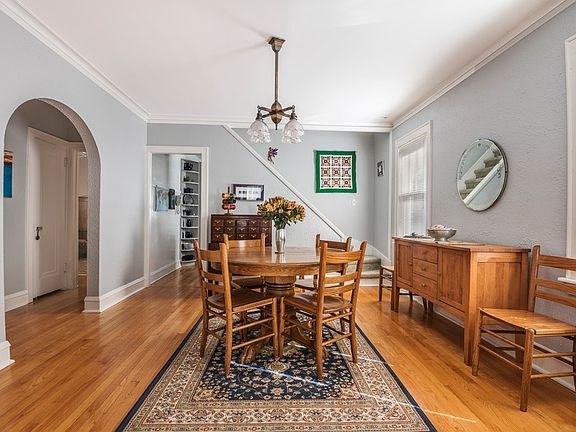 4th image of 1701 South Blvd