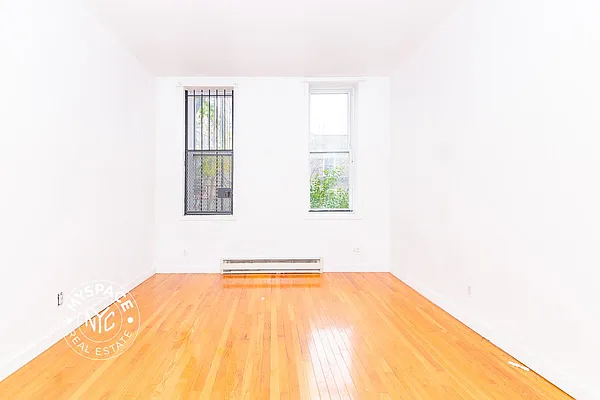 Rented by MySpaceNYC | media 20