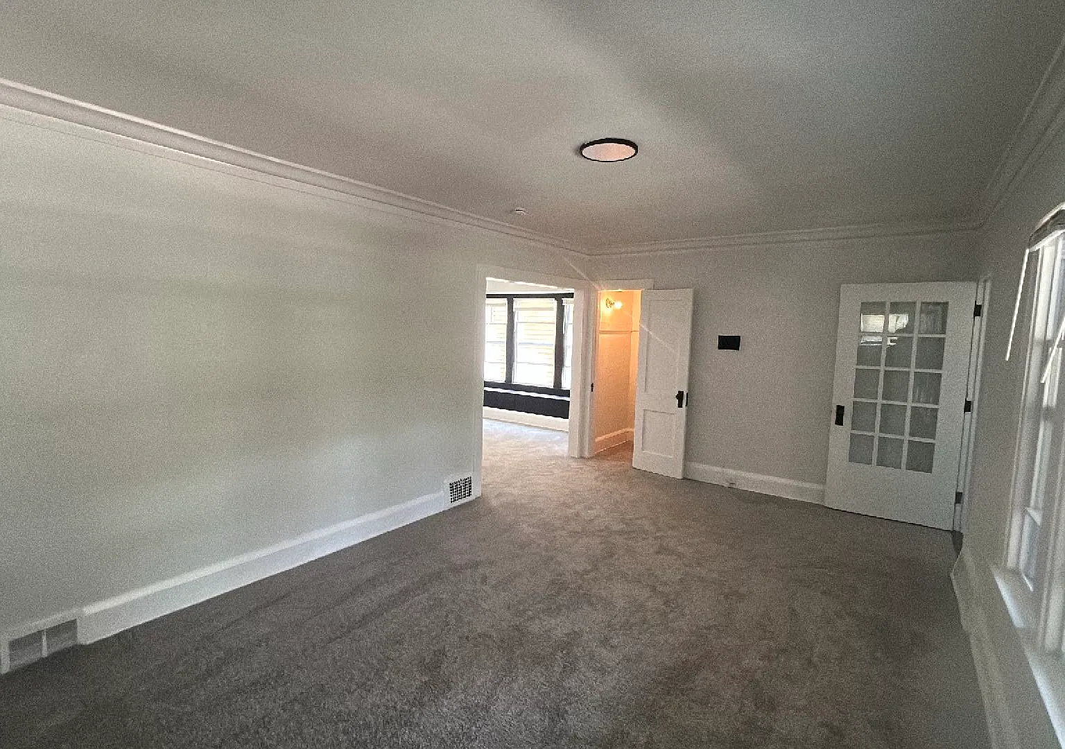 4 bed, 1.0 bath, 750 sqft, $1,650 — Photo 4