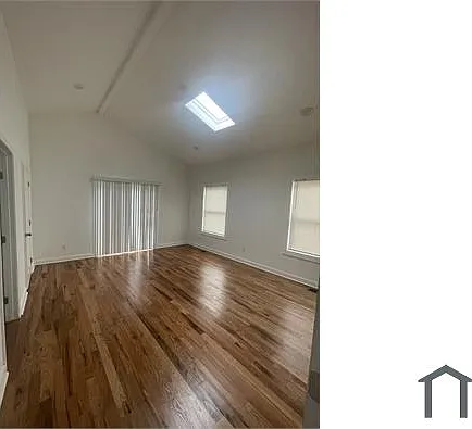 3 bed, $2,400 — Photo 3