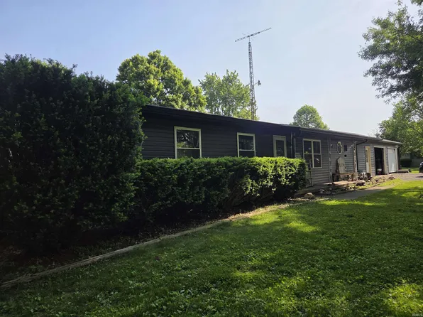 7433 E 325 S, Bringhurst, IN 46913