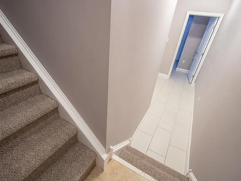 4111 Ludlow St #1R — Photo 10