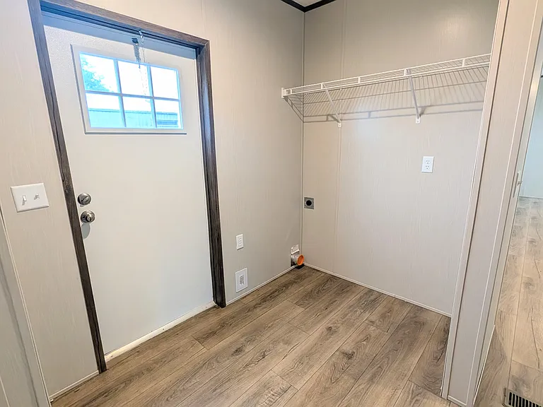 121 Black Walnut — Photo 20