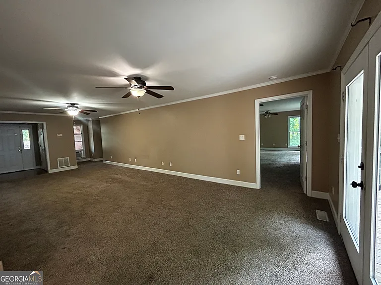 308 Wynterhall Dr — Photo 4