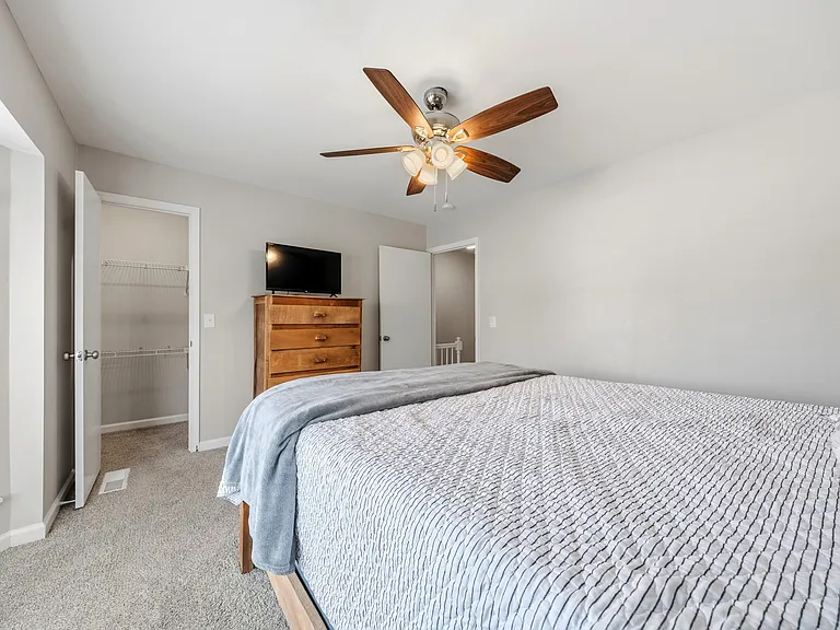 250 Sanders Ferry Rd #4 — Photo 15