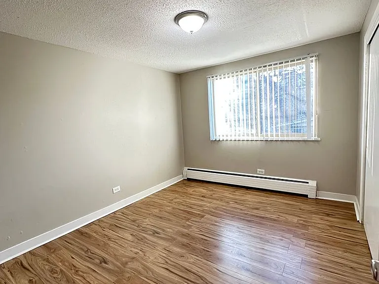 1400 W Mississippi Ave — Photo 11