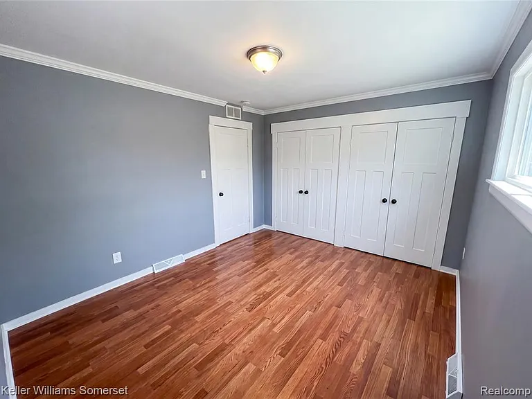 8647 Chalmers Ave — Photo 13