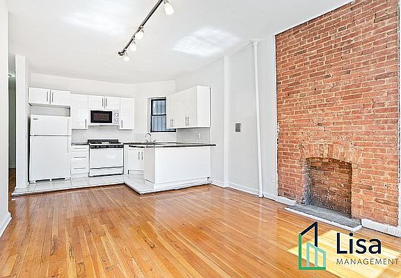 3rd image of 201 W 81st St APT 2F