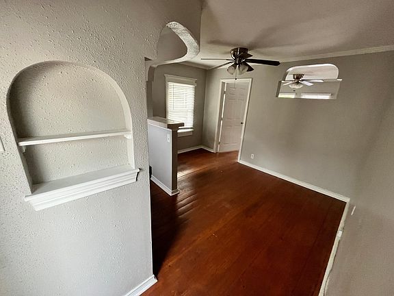 Entry to Apartment #3