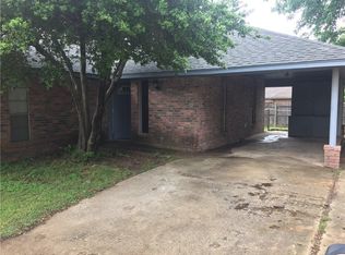 1237 W Huntington Way #A, Mustang, OK 73064