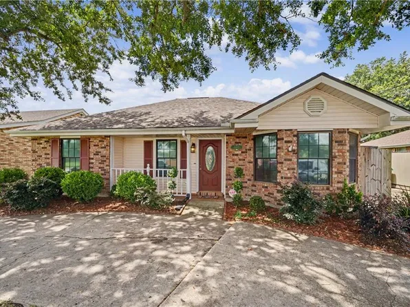 8912 W Metairie Ave, Metairie, LA 70003