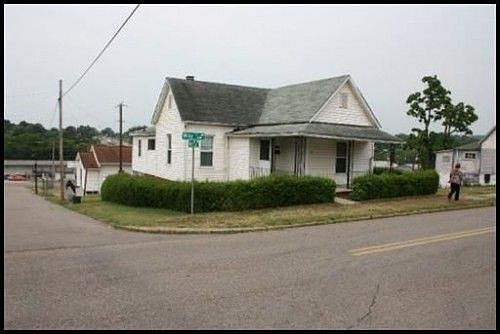 2nd image of 1019 Wray St