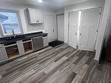4th image of 2200 3rd Ave NW