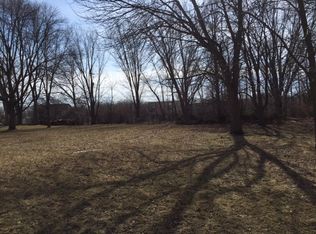 16565 Golf Pkwy, Brookfield, WI 53005