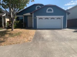 2352 Donahue Ave, Santa Rosa, CA 95401