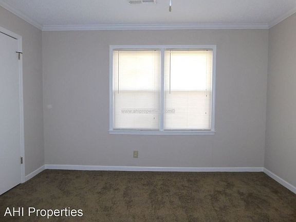 4th image of 13904 Armond Dr