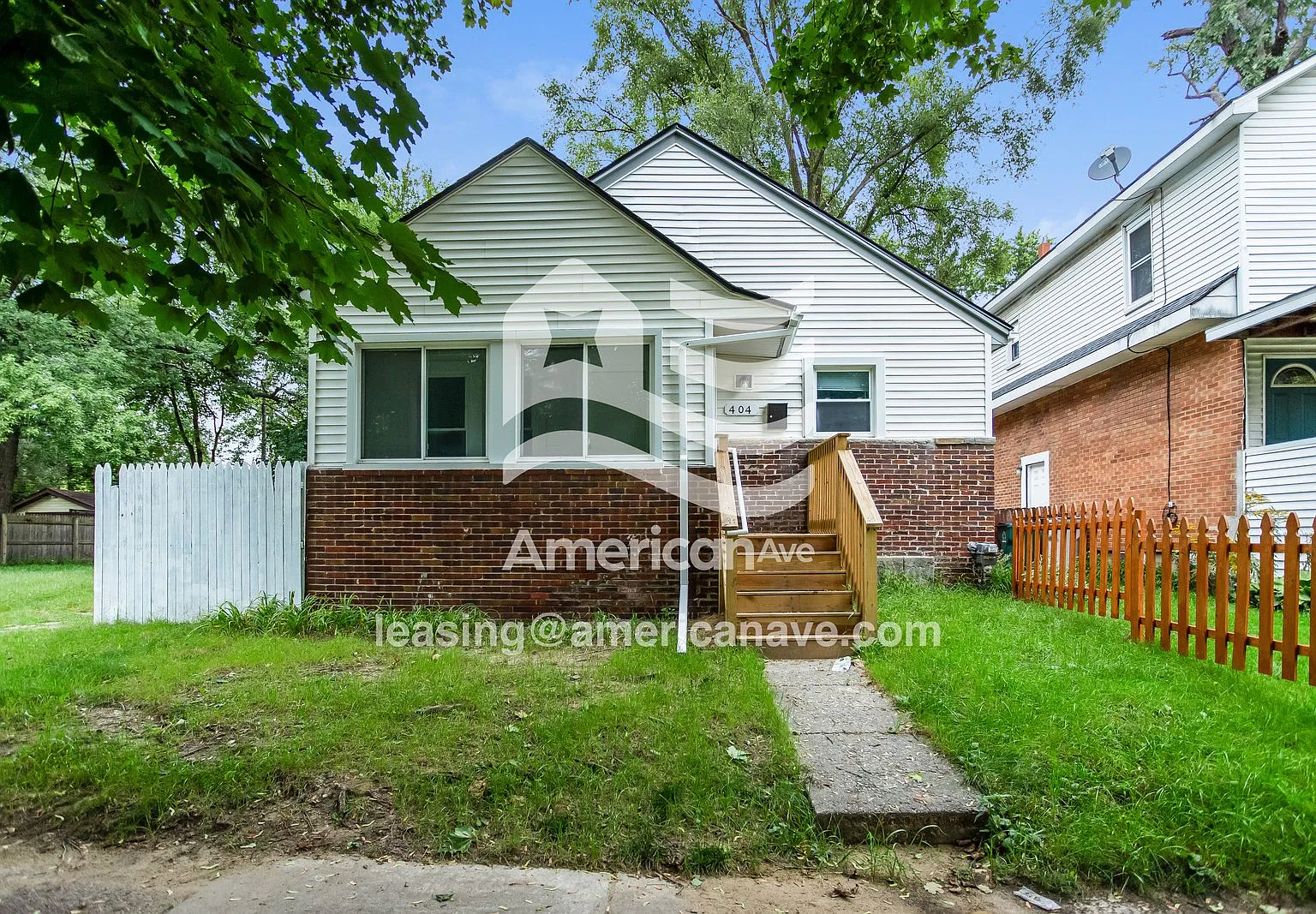 2 bed, 1.0 bath, 865 sqft, $1,245 — Photo 1