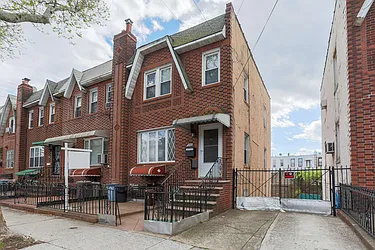 Sold by Momentum Real Estate LLC