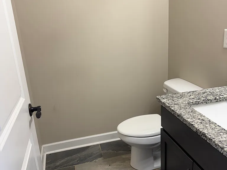 66 Bellvue Dr — Photo 25