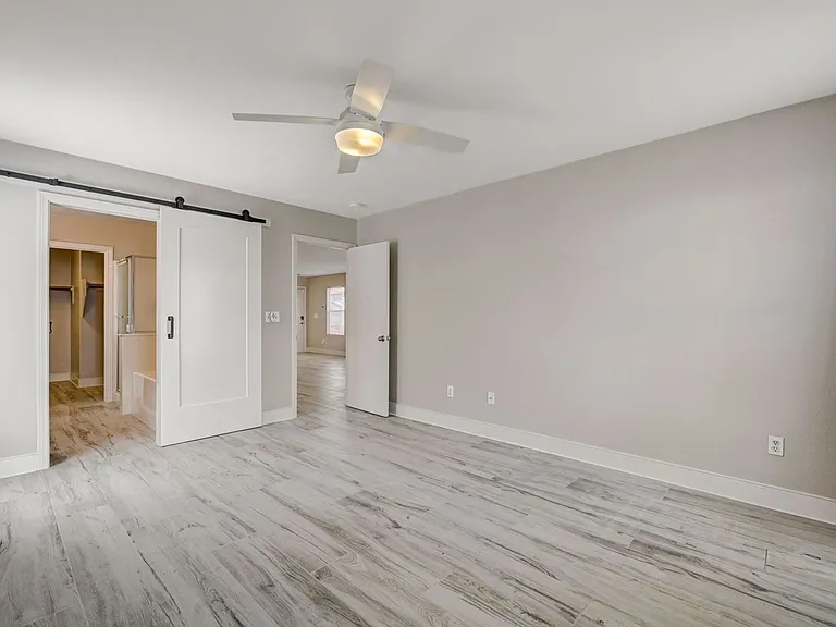 11092 Verismo St — Photo 18