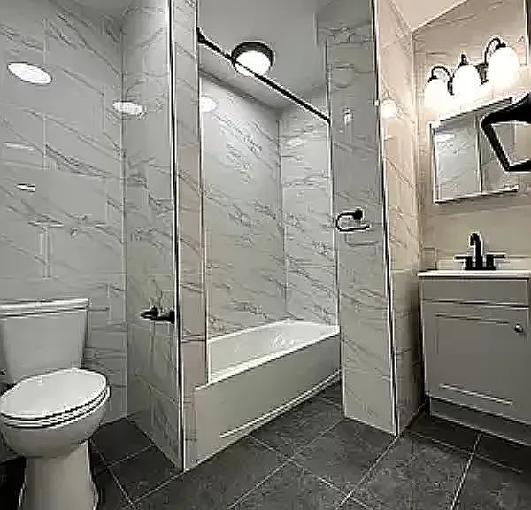 412 W 56th St #6 — Photo 11