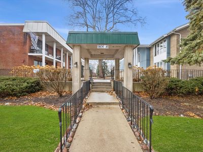 9808 S Karlov Ave APT D, Oak Lawn, IL, 60453
