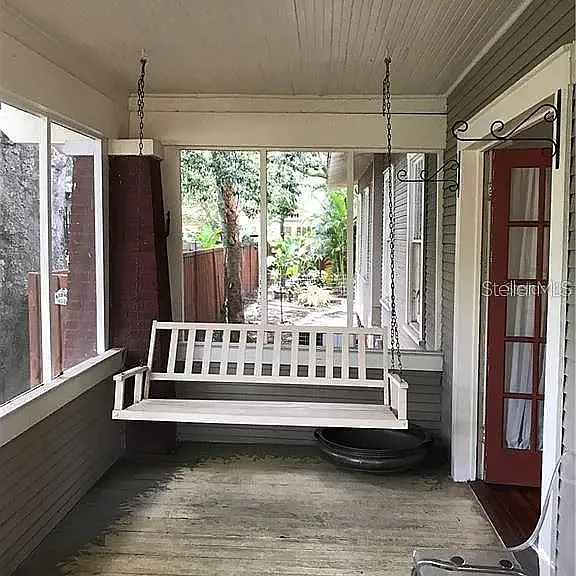 909 E Shadowlawn Ave — Photo 4