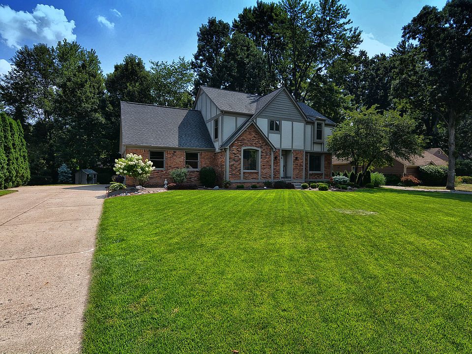 1st image of 48844 Lansdowne Ct