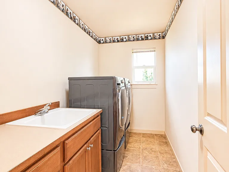 18626 37th Dr SE — Photo 16