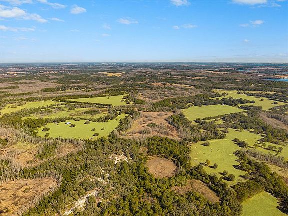 4th image of Lake Erie Rd