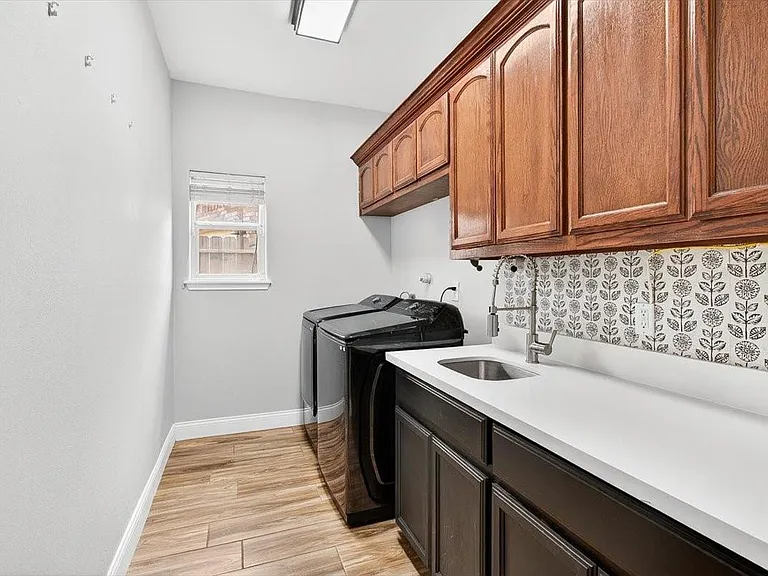 8417 Macarena Dr — Photo 24