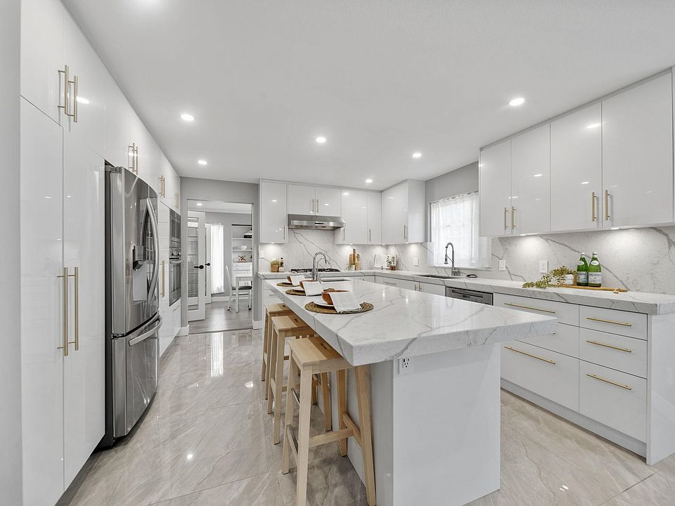 1st image of 2480 Gale Ave