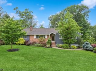 11 Old Farm Rd, North Caldwell, NJ 07006