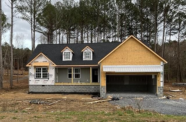 2nd image of 3142 Crow Rd NE