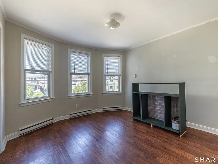 793 Brewster St #2 — Photo 5