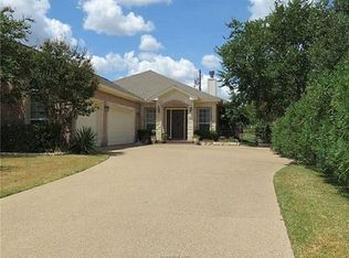 2622 Lochinvar Ln, Bryan, TX 77802