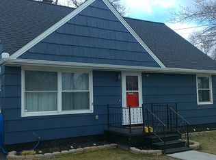 1555 97th St, Niagara Falls, NY 14304