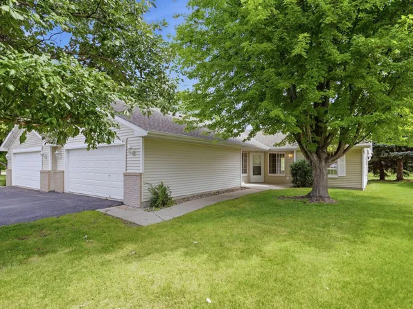 817 Greensview Ct NW, Hutchinson, MN 55350