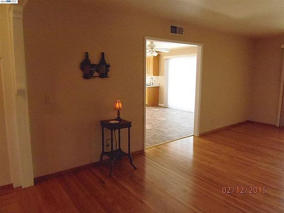 4th image of 8686 Davona Dr