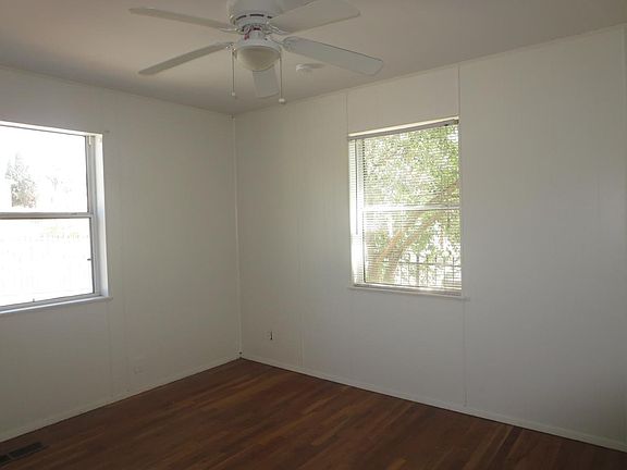 3rd image of 1314 E River Ave