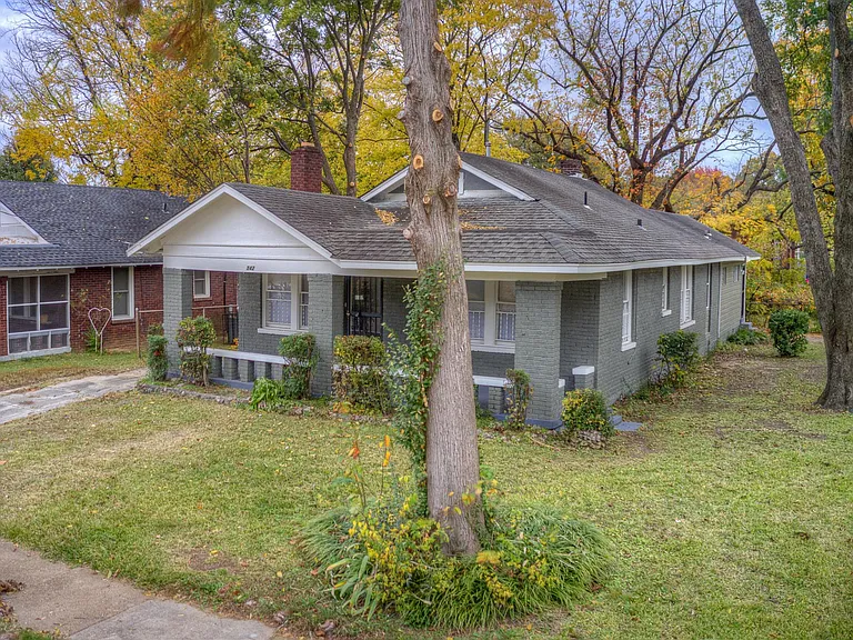342 N Claybrook St — Photo 18