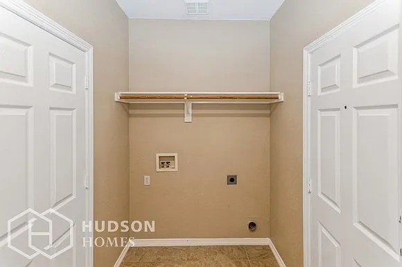 2309 Summer Brook Dr — Photo 12