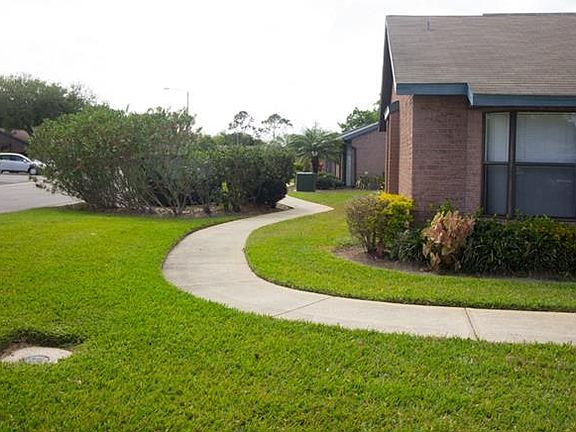 2nd image of 2440 King Oak Ct