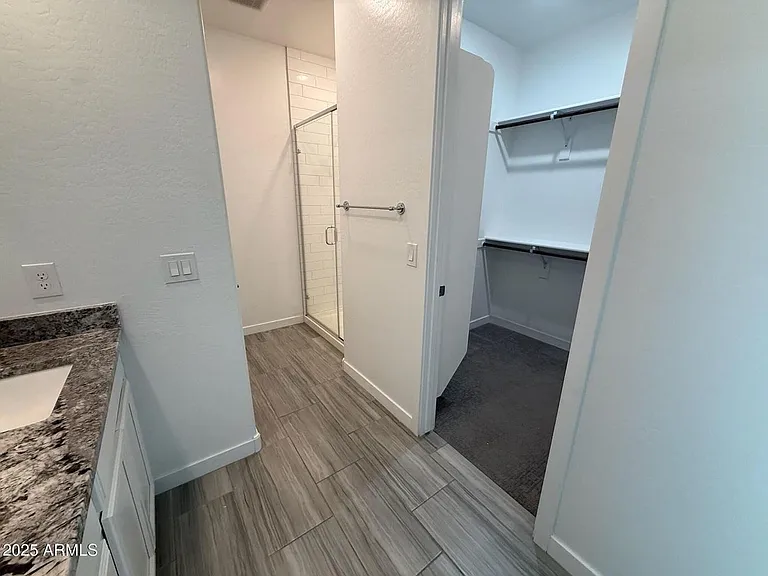 327 W Tamarack Dr — Photo 13