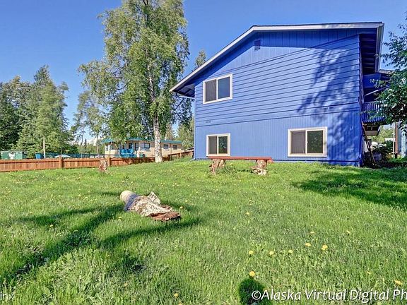 corner yard right side