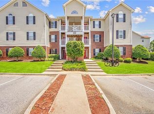 343 Bubble Creek Ct UNIT 8, Fayetteville, NC 28311