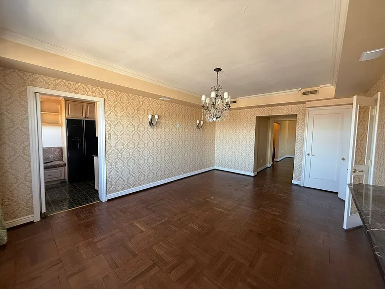 The Royal York Apartments — Photo 89