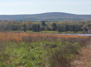 Red Barn Antique Rd, Paris, AR 72855